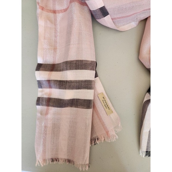 Burberry Lightweight Giant Check Wool Silk Viscose Scarf 84.6'' x 27.6'' Pink - Picture 15 of 16